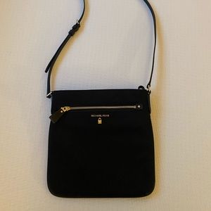 New Michael Kors purse